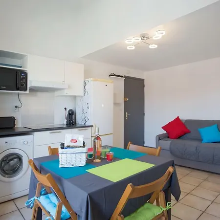 Апартаменты Duplex 4 Personnes A 200m De La Mer Йер